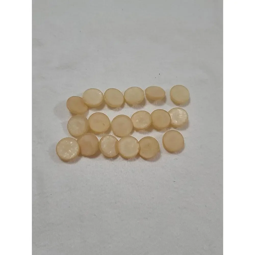 BUTTONS Satiny Cream Shank Back 18 5/8
